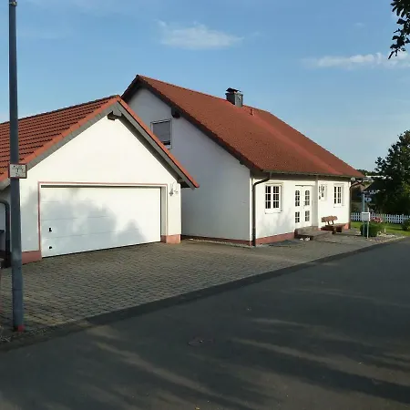 Vulkaneifeloase Apartment Strotzbusch